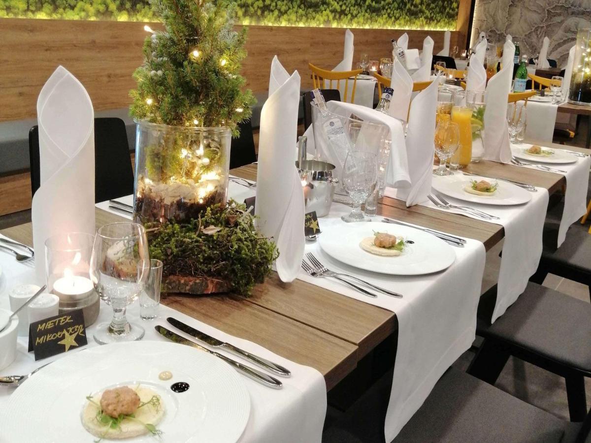 Hotel Ibis Styles Nowy Targ Esterno foto
