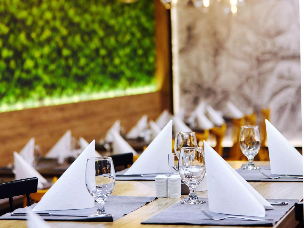 Hotel Ibis Styles Nowy Targ Esterno foto