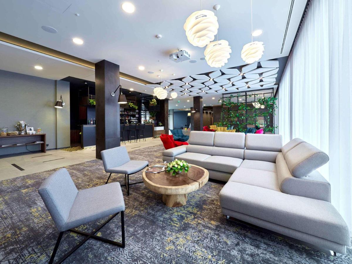 Hotel Ibis Styles Nowy Targ Esterno foto