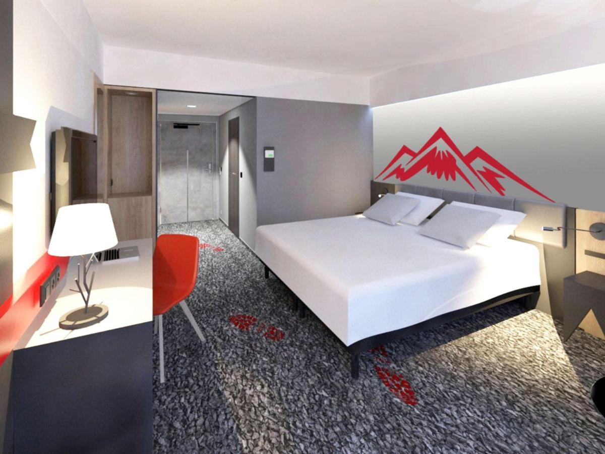 Hotel Ibis Styles Nowy Targ Esterno foto