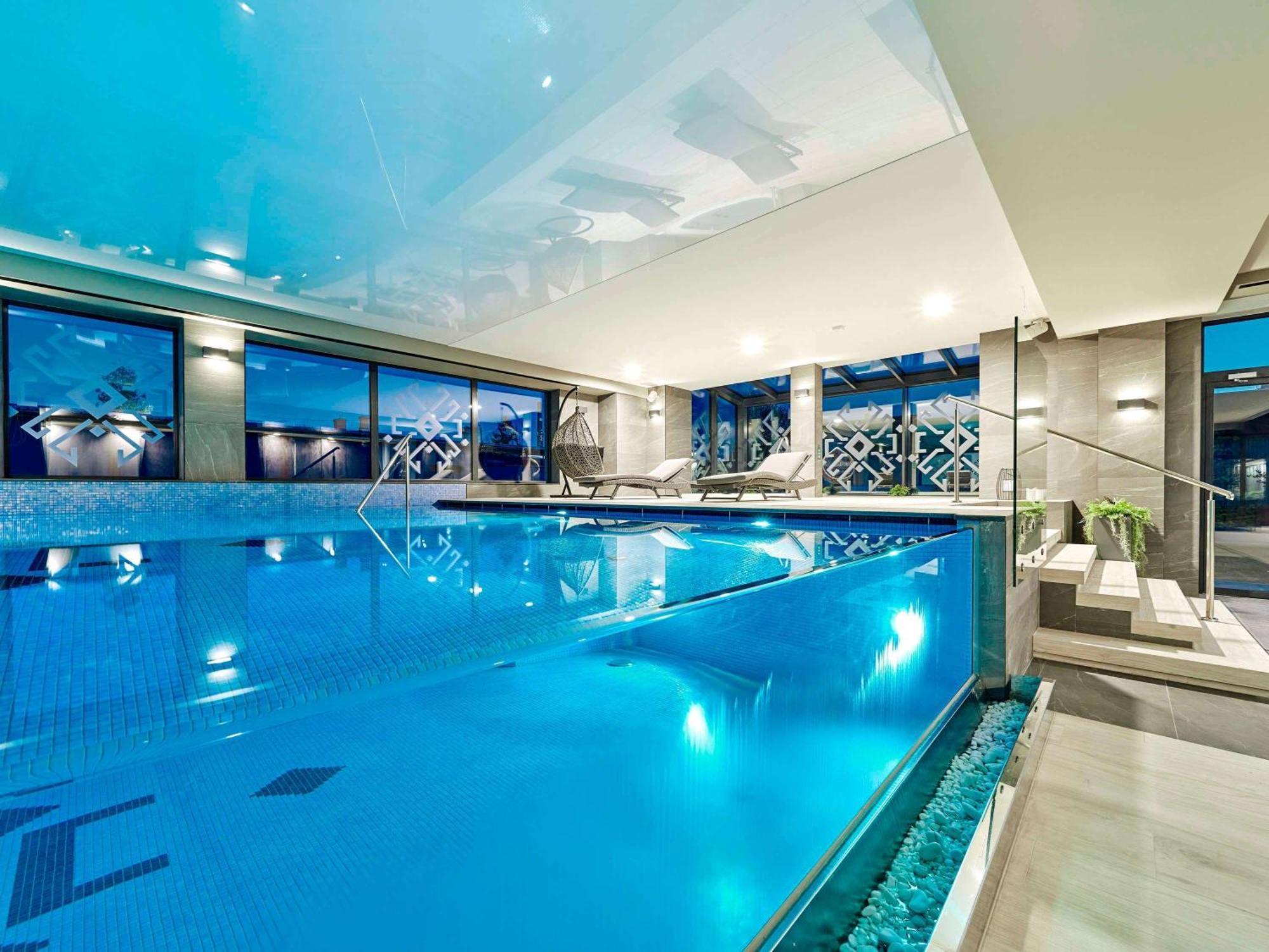 Hotel Ibis Styles Nowy Targ Esterno foto