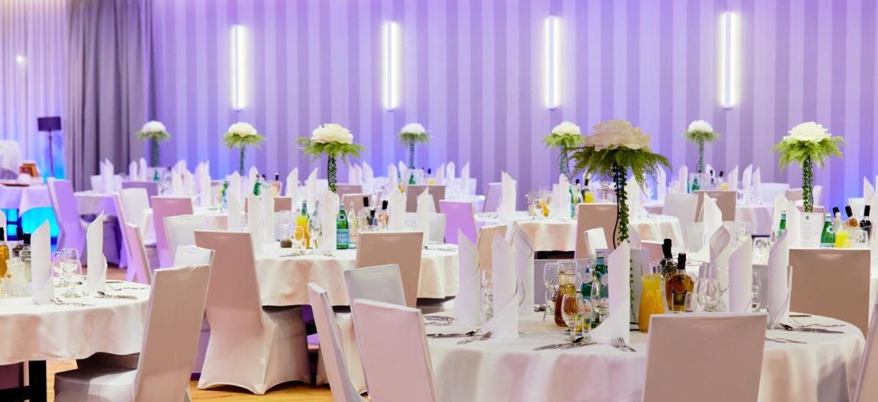 Hotel Ibis Styles Nowy Targ Esterno foto